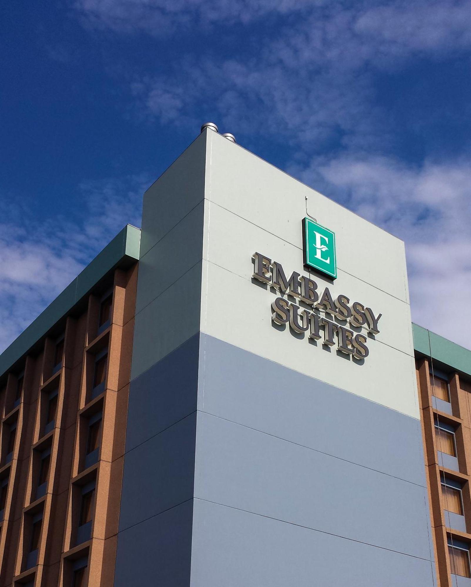 Embassy Suites By Hilton Denver Central Park Kültér fotó