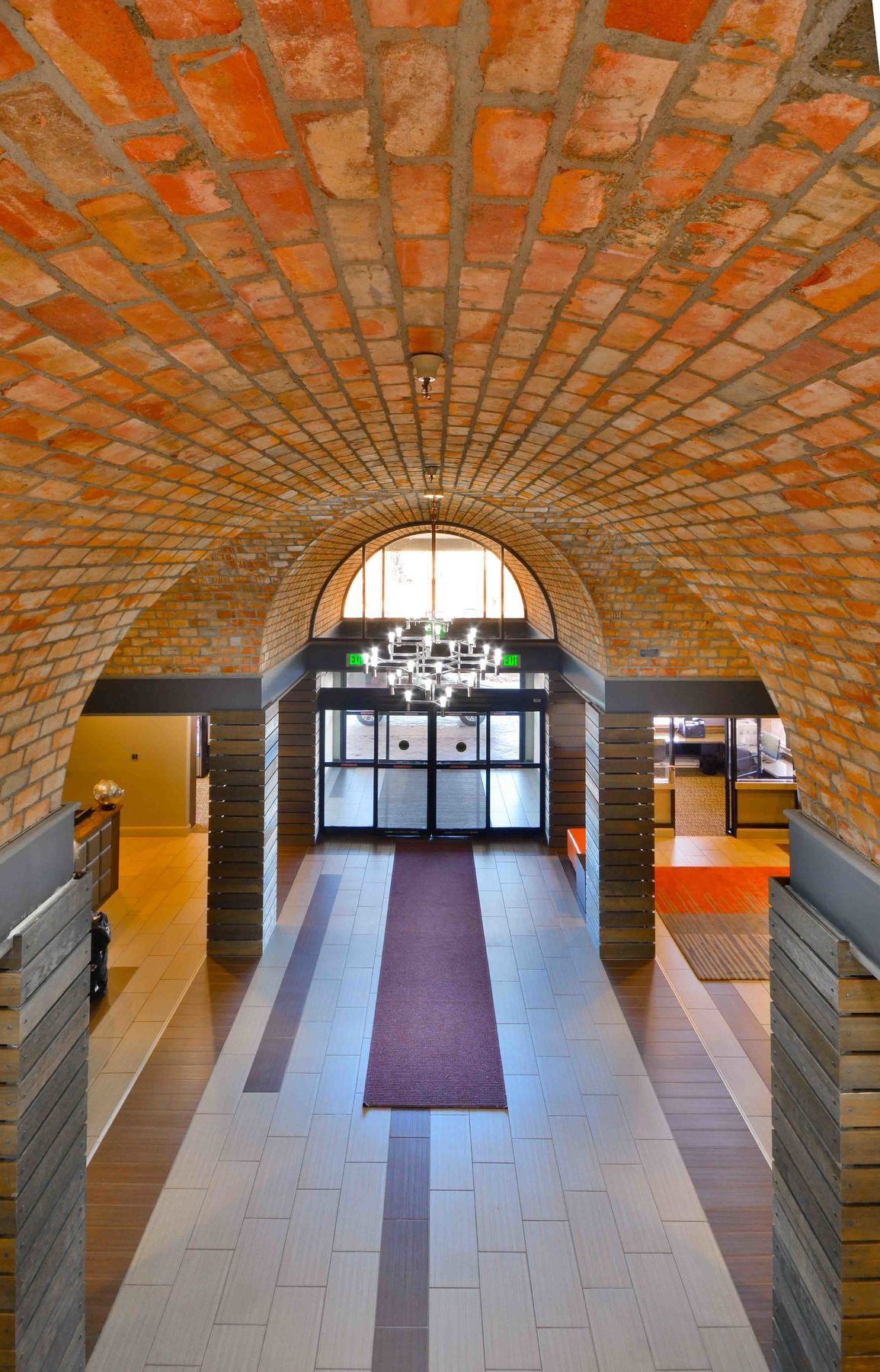 Embassy Suites By Hilton Denver Central Park Beltér fotó