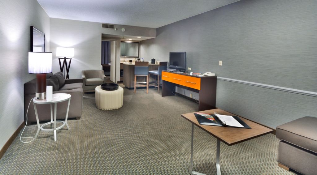 Embassy Suites By Hilton Denver Central Park Szoba fotó
